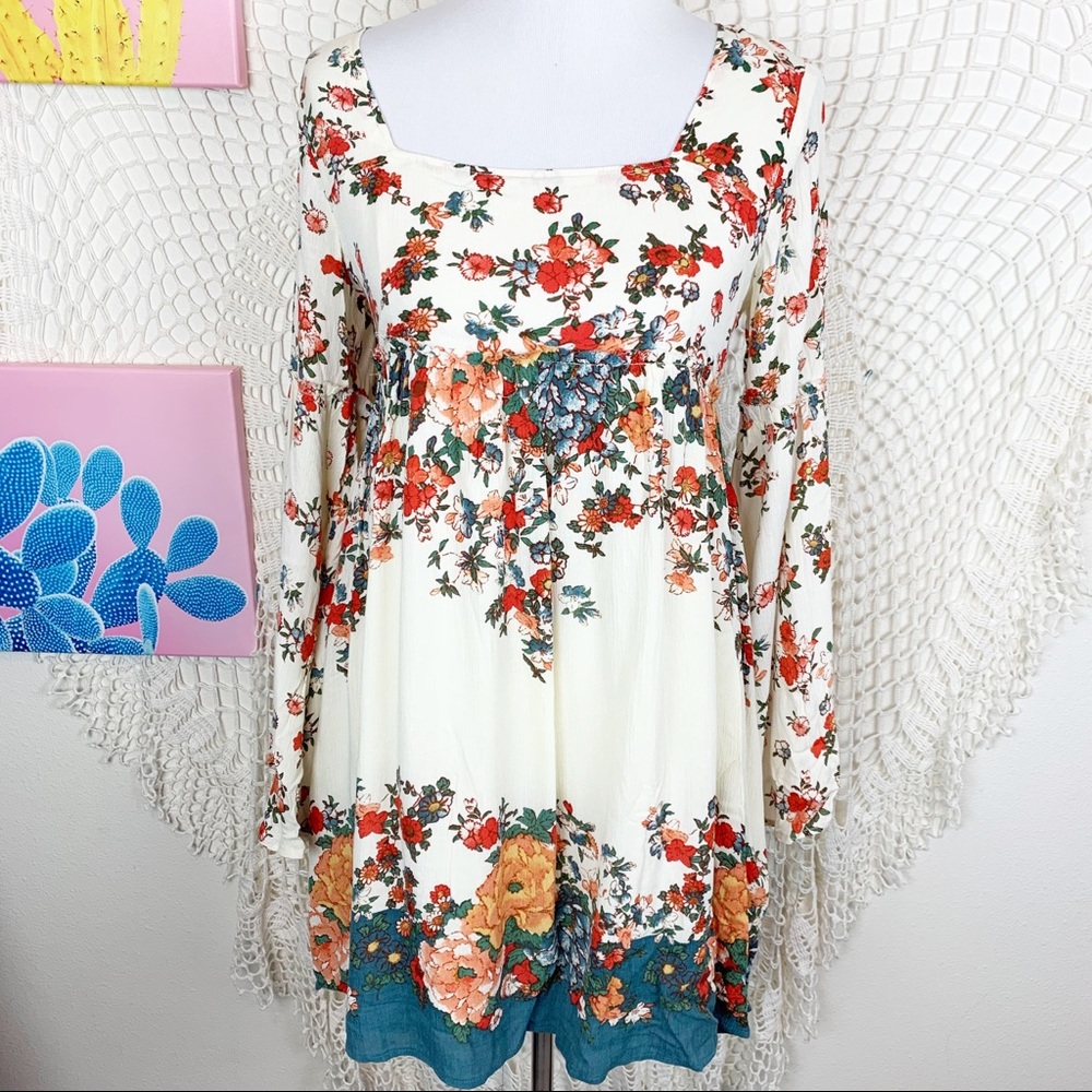 Free people cream floral bell sleeve dress small